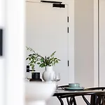 The Luxe Surf And Sea Suite