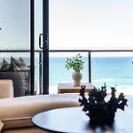 The Luxe Surf And Sea Suite